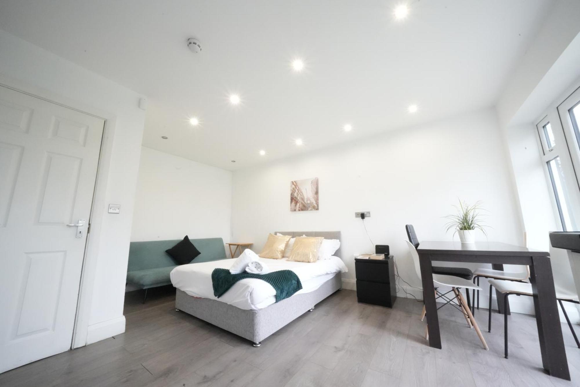 The Hatton Rooms Harlington  Extérieur photo