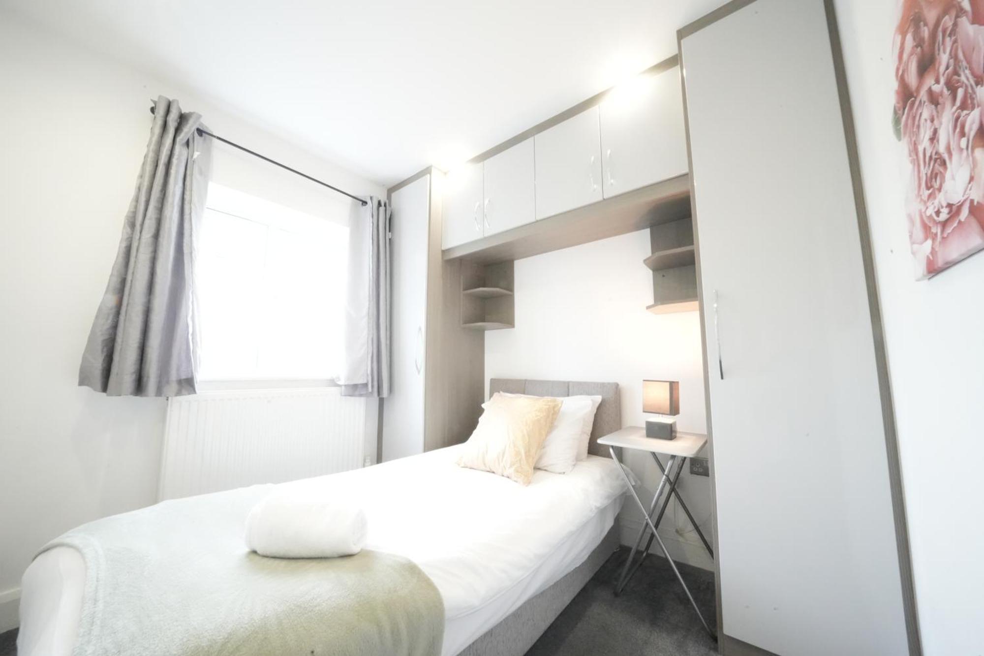 The Hatton Rooms Harlington  Extérieur photo