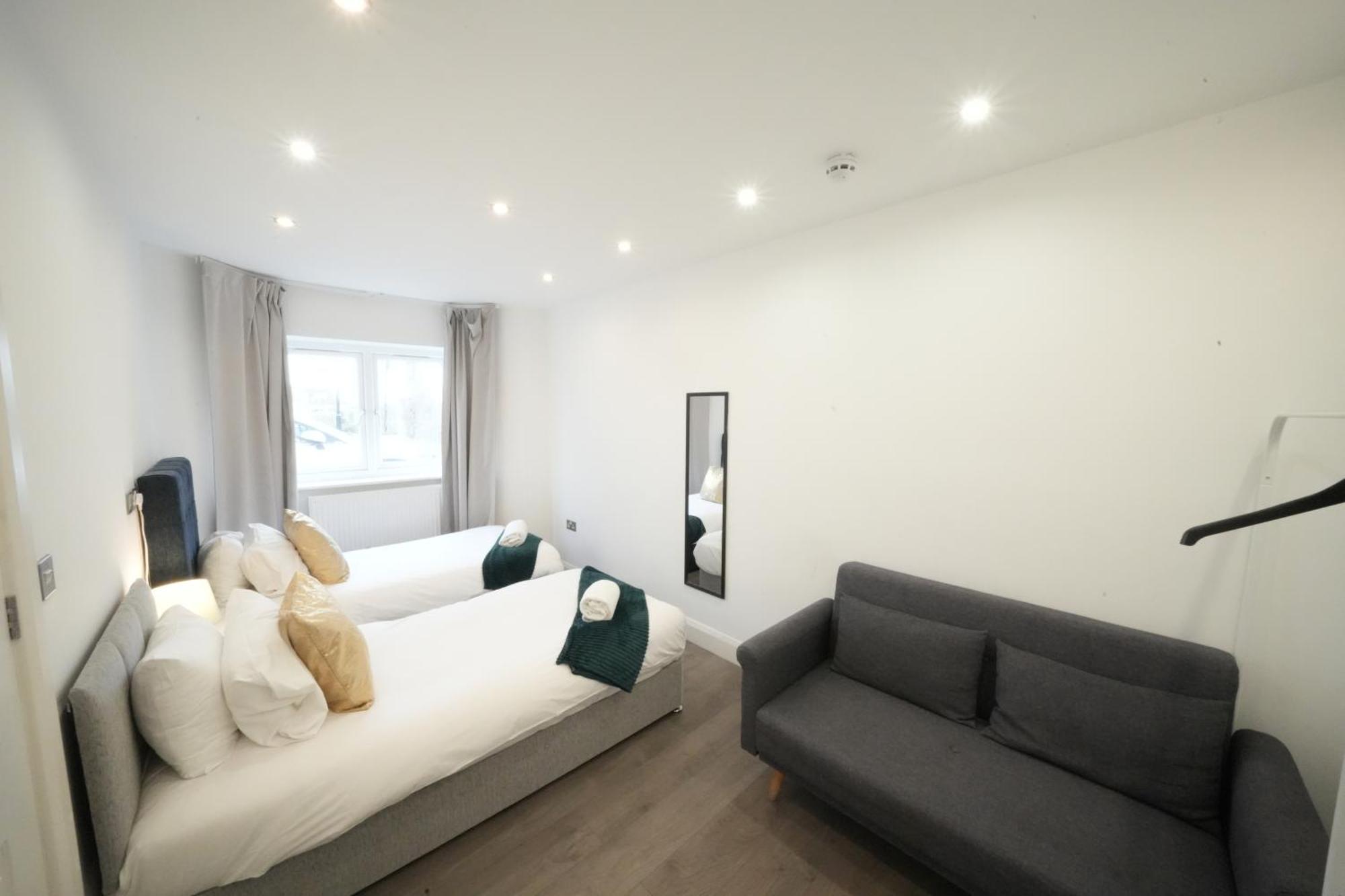 The Hatton Rooms Harlington  Extérieur photo