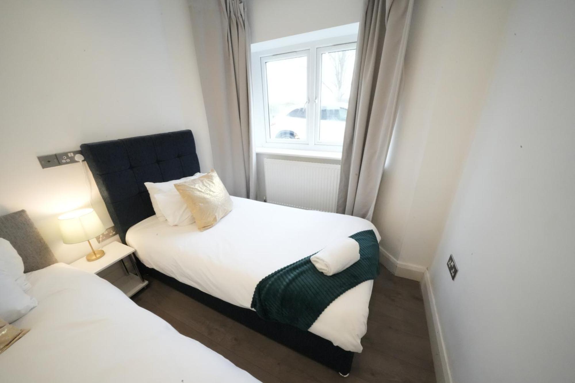 The Hatton Rooms Harlington  Extérieur photo